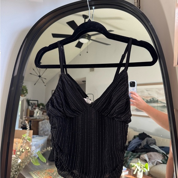 Going out black top - size Large - Picture 2 of 3